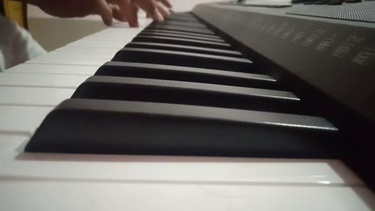 Baby love you song in piano | learn to play the Roland keyboard Synthesizer