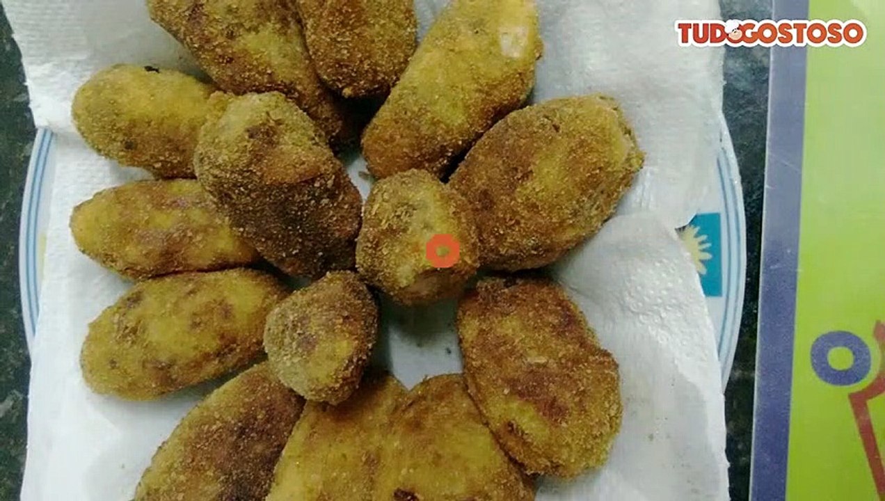 Bolinho de carne moída com batata
