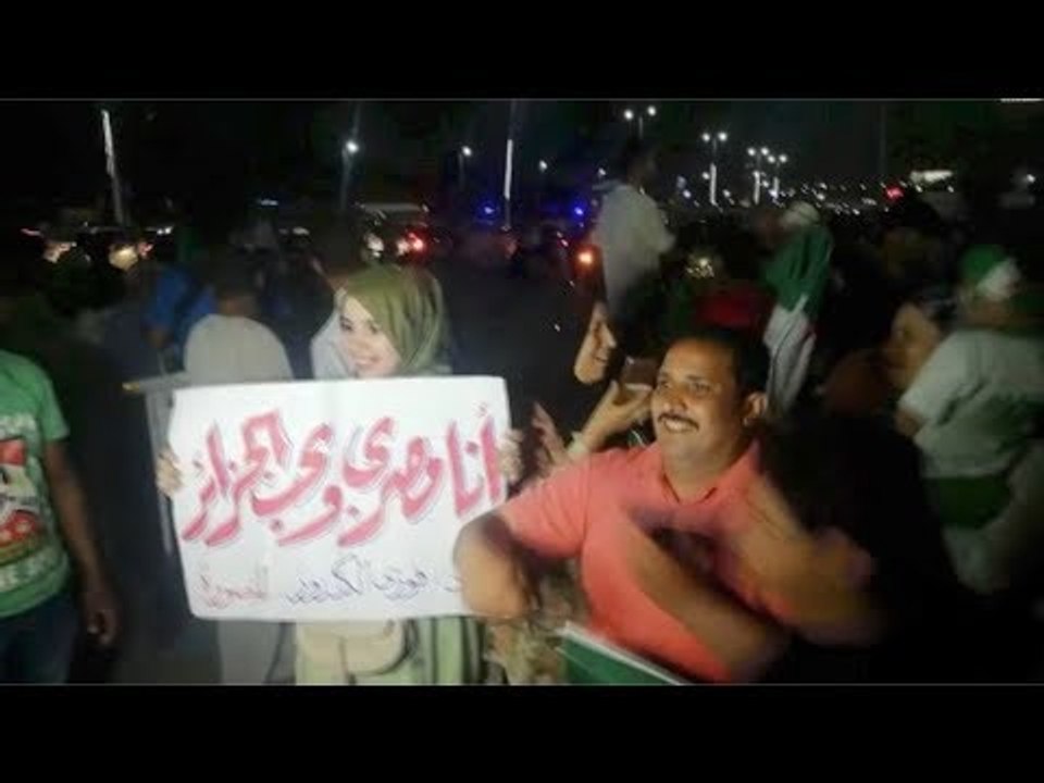 الجزائريون والمصريون يحتفلون بفوز محاربي الصحراء ببطولة أفريقيا