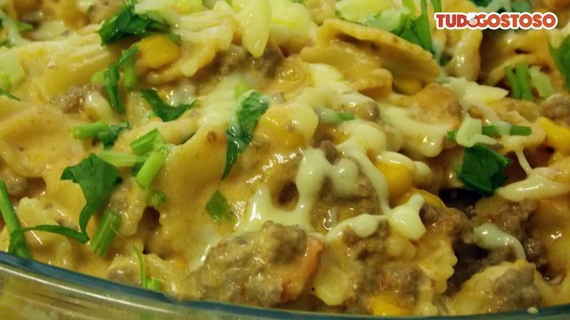 Macarrão na pressão com carne moída