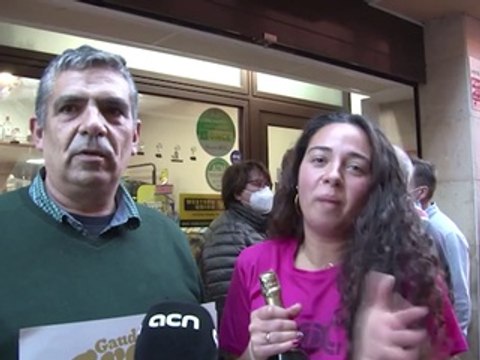 Declaracions de Joan Maria Pascal, tresorer d'Activaterçol; de Josep Maria i Alba Bou, responsables de l'estanc; i de Marc Tantiña i Xavier Lloret