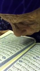 Tải video: Ma Shaa Allah - Old Muslim wome reciting Quran #Quran #HUDATV