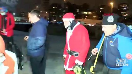 Sokak hayvanları için daldılar