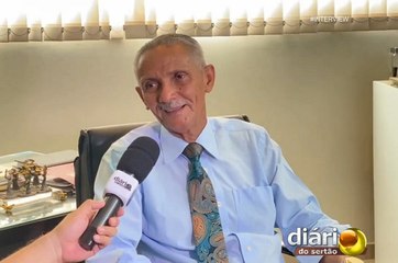 Pastor Zé Carlos de Lima concede entrevista à TV Diário do Sertão e fala sobre temas polêmicos