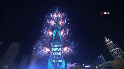 Dubai 2022'ye havai fişeklerle merhaba dedi