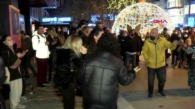 Bağdat Caddesi'nde yılbaşı kutlaması