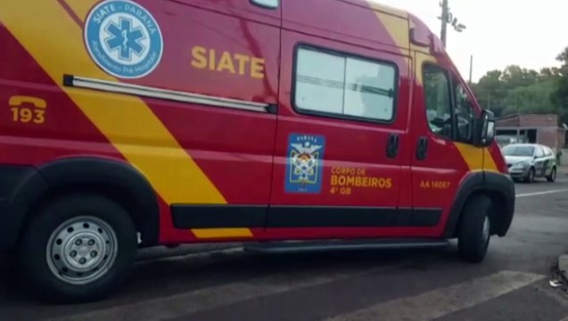 Mulher fica ferida após colisão entre Furgão e Focus no Bairro Periolo