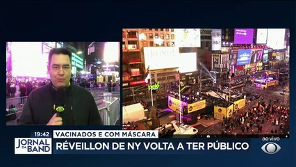 Em Nova York, a tradicional festa da virada na Times Square voltou a ter público.