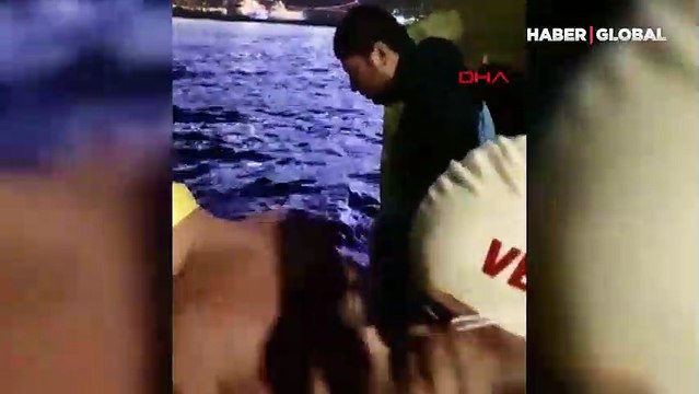 Yeni yıla boğazda yüzerek girdiler