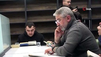 Yeni yıla kitap okuyarak “merhaba” dediler