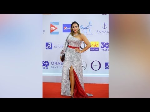 الصاوي وداليا البحيري وساويرس على الريد كاربت في ختام مهرجان الجونة