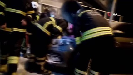 Polis aracı alev aldı