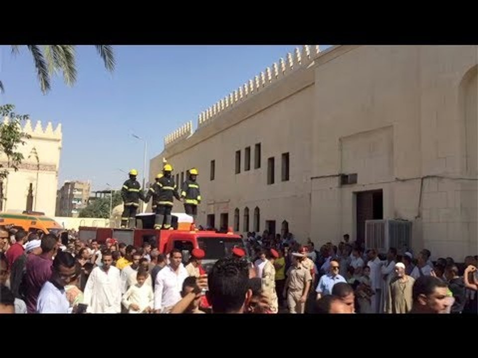 بهتاف الشهيد حبيب الله   الآلاف يشيعون جثمان الشهيد باسم فكري في قنا