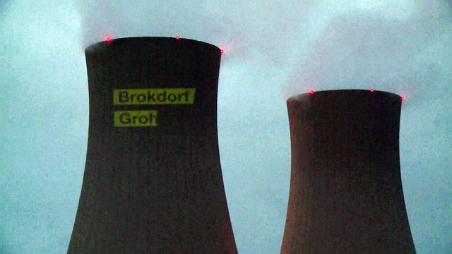 Германия закрыла половину АЭС, и последним недолго осталось