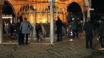 Ayasofya Camii yılın ilk sabah namazında doldu taştı