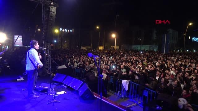 MARMARİS YENİ YILA COŞKUYLA GİRDİ