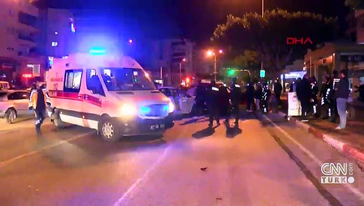 Alkollü sürücü kazaya neden oldu; 5 araç birbirine girdi