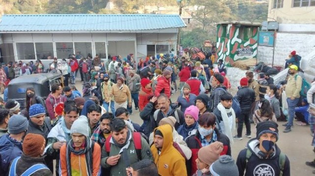 Stampede at Vaishno Devi kills 12, netas blame scuffle among pilgrims