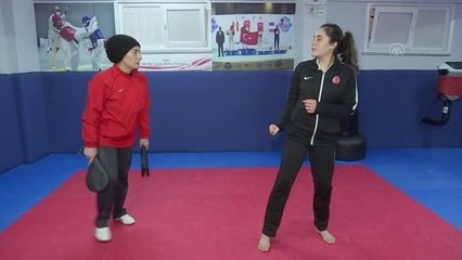 Üç kuşak tekvandocu ailenin şampiyon kızı Sude'nin hayali olimpiyatlar (2)