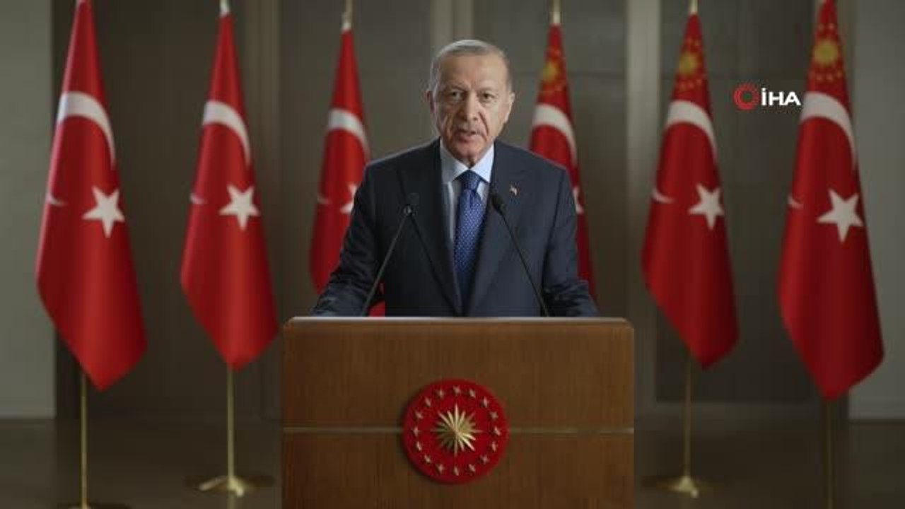 Cumhurbaşkanı Erdoğan: "AK Parti'nin mayasını millet atmış, hamurunu millet yoğurmuş, kumaşını millet dokumuştur"