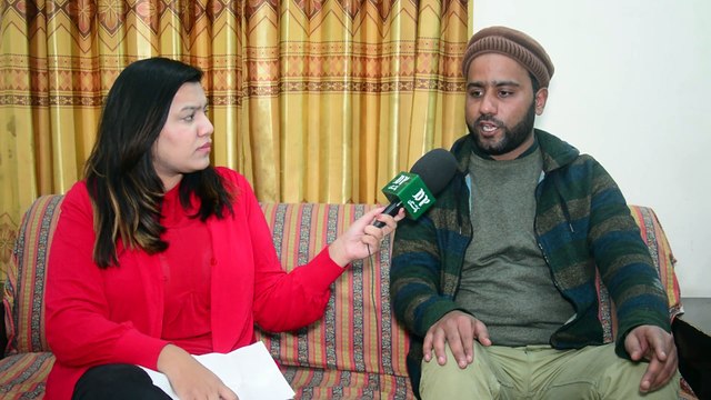 Internet per ishtehar dekh kar motorcycle khareedna mehnga parr gya, shehri k lakh rupay b gaye aur motorcycle b na ai