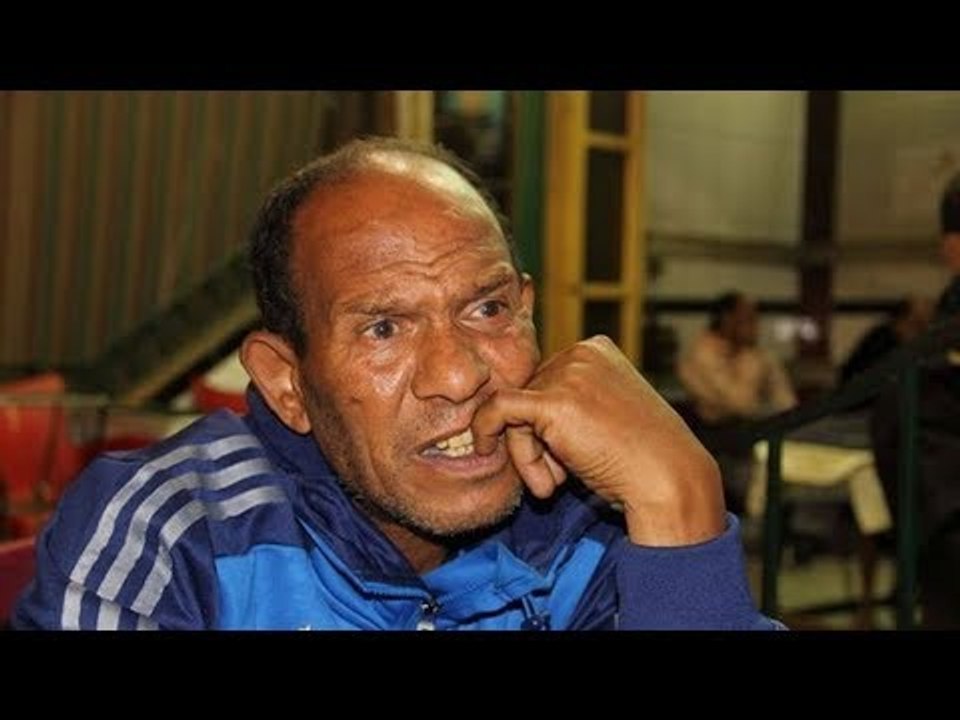 عم حارث يوضح حقيقة مرضه ورحيله عن الأهلي