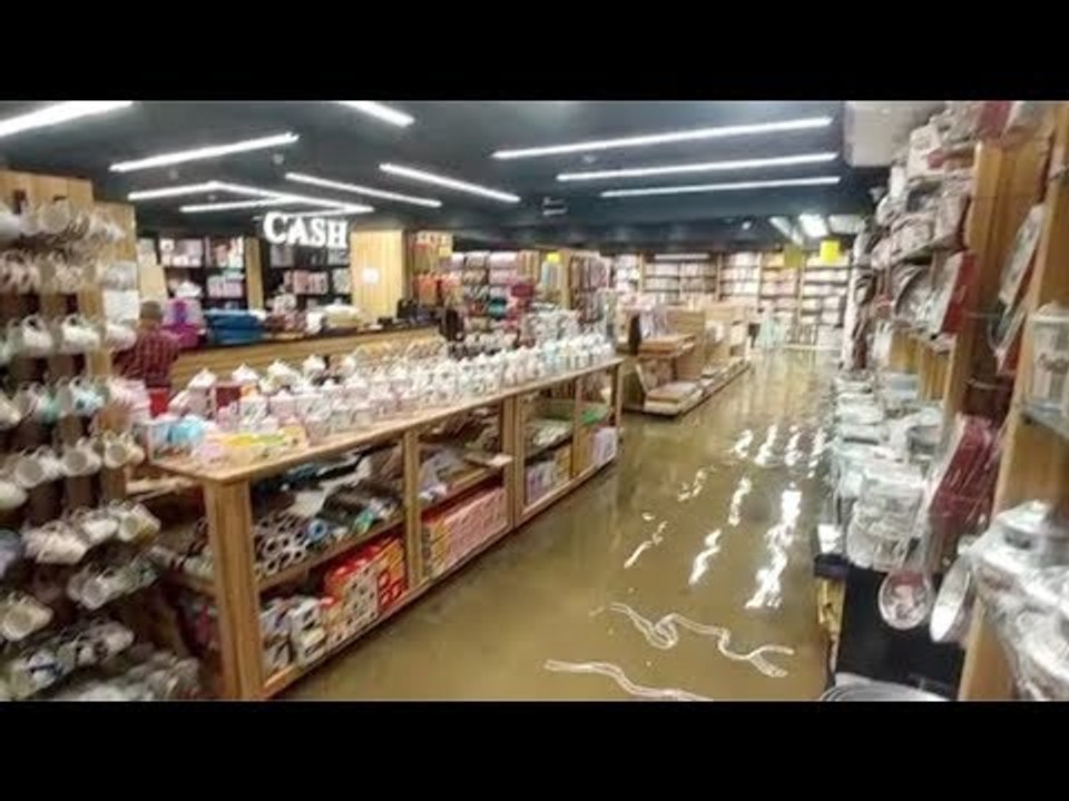 خسائر فادحة بسبب الأمطار في الإسكندرية وغرق المحال التجارية