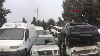 YANAN OTOMOBİLİN BAGAJINDAN CESET ÇIKTI