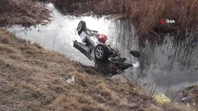 Otomobil sulama kanalına düştü: 19 yaşındaki genç hayatını kaybetti