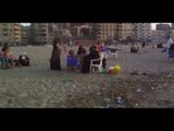 بدأت على فيس بوك  قصة انتشار الديدان في شاطئ الدخيلة بالإسكندرية