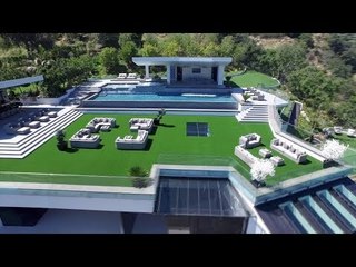 ديفيد بيكهام يحتفل بـ"الهالوين" في منزل بنصف مليار جنيه.. تعرف عليه