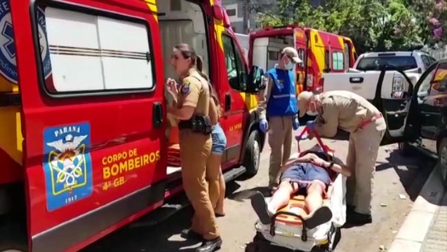 Casal fica ferido em colisão de trânsito na Rua Minas Gerais