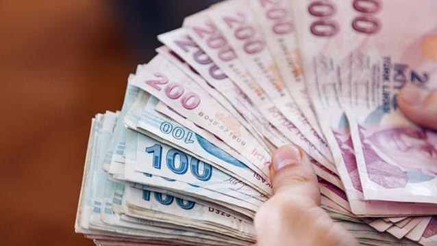 AK Parti'den yeni yıl zamlarıyla ilgili iki farklı açıklama! Birinci, Zam geldiği gibi gider dedi, Tayyar Gelirleri artırma çağrısı yaptı