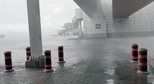 شاهد كميات مياه الأمطار بمهبط مطار الغردقة الدولى