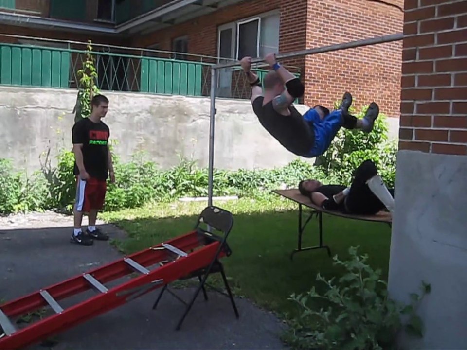 Ladder Match - Ric Roberts (c) VS Swede Savard {CHW Backyard Championship}