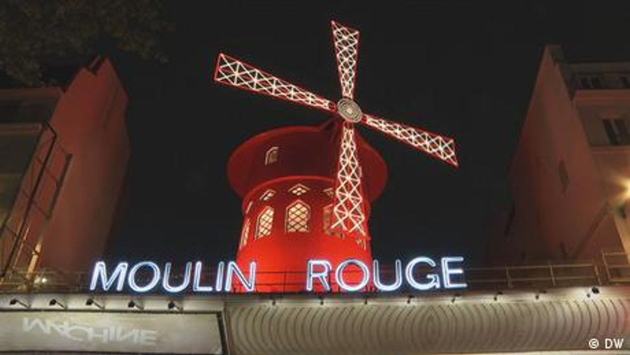 Hinter den Kulissen des 'Moulin Rouge' in Paris