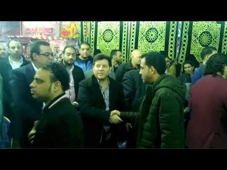 هاني شاكر يتلقى العزاء في شعبان عبدالرحيم