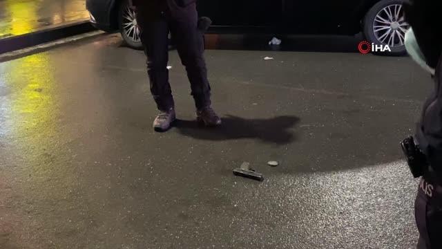 Gecenin sessizliğini silah sesleri bozdu...Husumetli iki grubun kavgasında silahlar konuştu