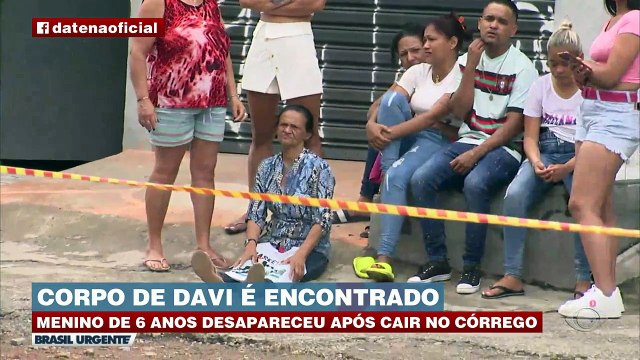 Menino foi buscar objeto no rio, caiu e nunca mais foi visto. Corpo de bombeiros trabalhou no resgate, que aconteceu de sexta até sábado.