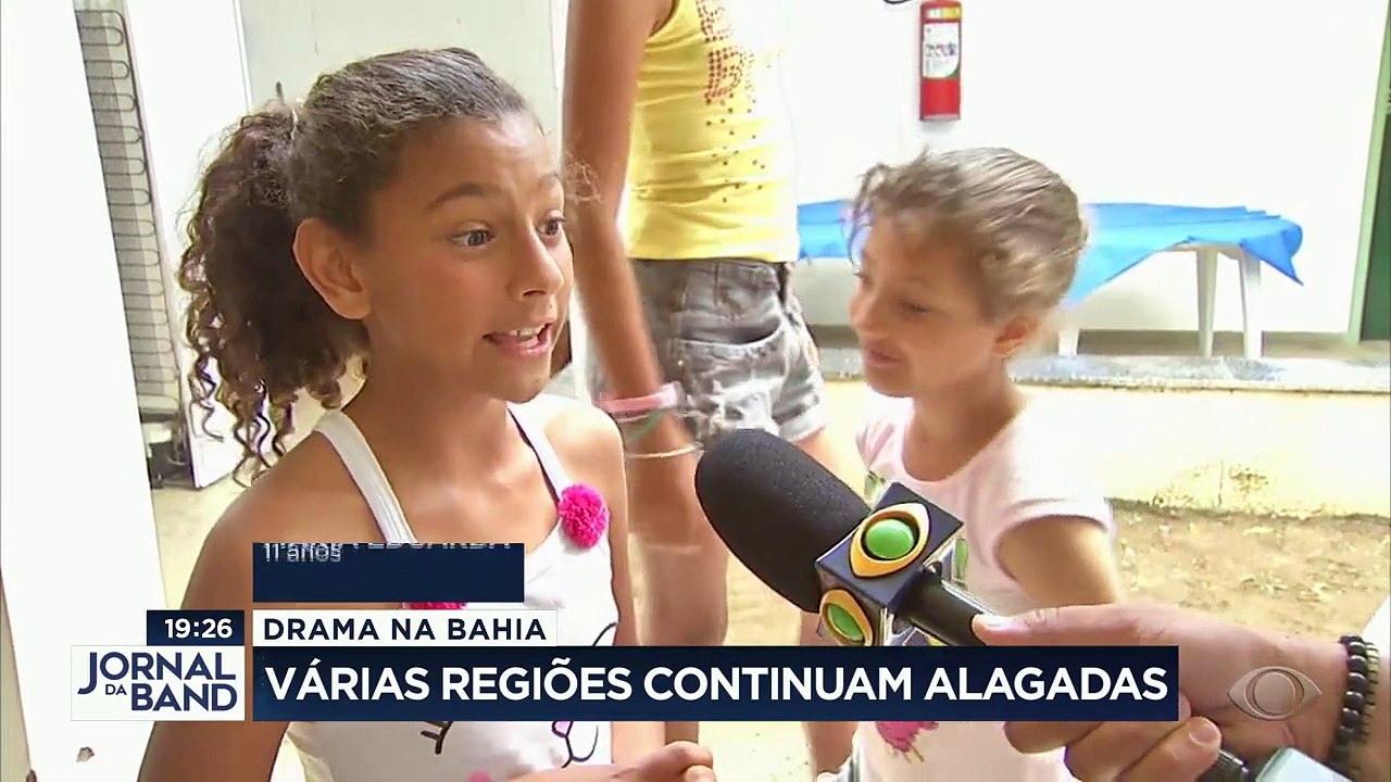 No Sul da Bahia, ainda tem muita região alagada e muita gente vivendo de maneira improvisada. E agora surgiu uma preocupação adicional: a proliferação de doenças.