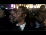 تدافع الجماهير على محمد رمضان لالتقاط السيلفي في عزاء حسني مبارك