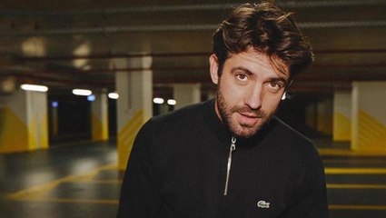 Ünlü oyuncu Serkay Tütüncü, yarı çıplak fotoğrafını paylaşıp sildi