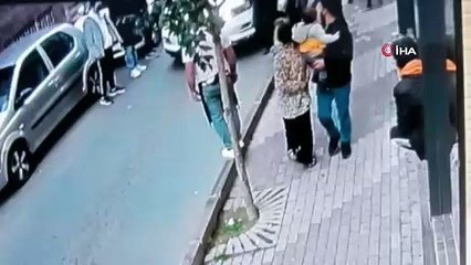 İstanbul’da durak çalışanına “Taksi niye yok” dayağı