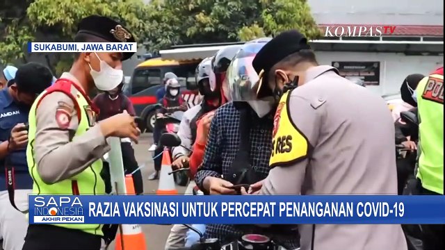 Terjaring Razia Vaksinasi Covid-19, Polisi Berikan Jajanan Gratis untuk Warga yang Mau Divaksin