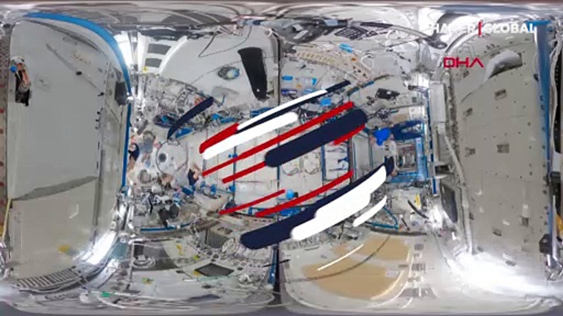 Uzayda badminton oynadı