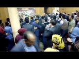 اشتباكات بين أنصار عاشور ورجائى عطية أثناء فرز أصوات المحامين