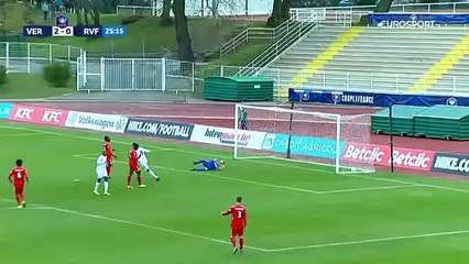 C'est pas Versailles ici ? La sublimée volée de Makan Traoré pour le 3-0