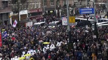 شاهد: صدامات بين الشرطة الهولندية ومتظاهرين معارضين لقيود مكافحة كورونا في أمستردام