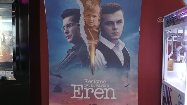 Sevgi evlerinde kalan çocuklar Kesişme; İyi ki Varsın Eren filmini izledi