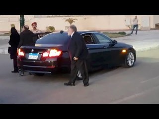 سفير فلسطين والفخراني وزكي أول الحاضرين لعزاء مبارك